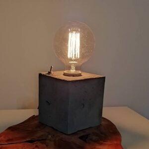 Betonowa lampa stołowa - obrazek 6